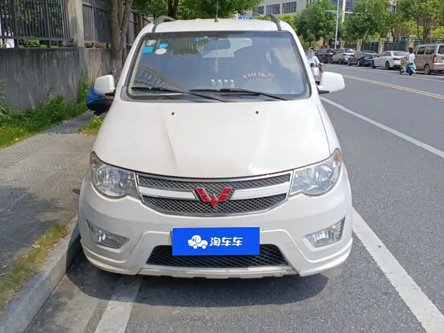 Wuling Hongguang — миниатюра 2