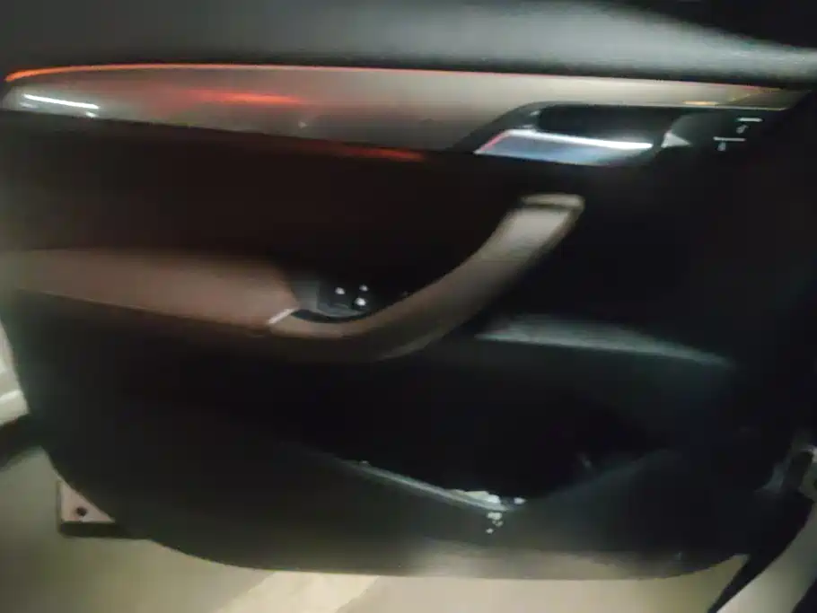 BMW X1 New Energy — миниатюра 7