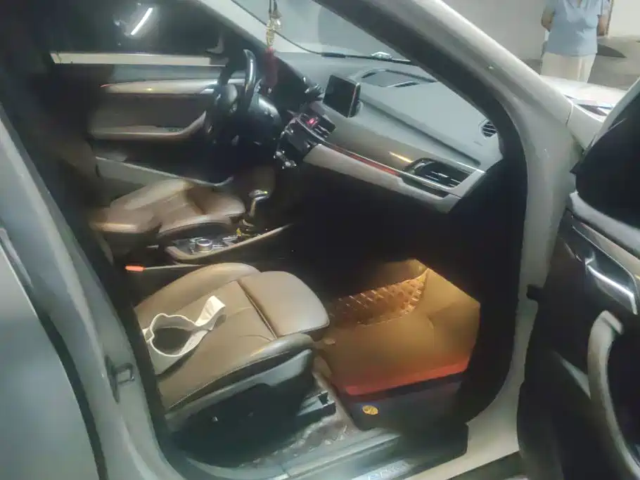 BMW X1 New Energy — миниатюра 8