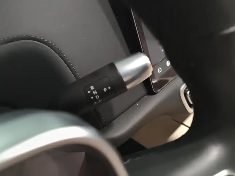 Li Auto Li L9 — миниатюра 16