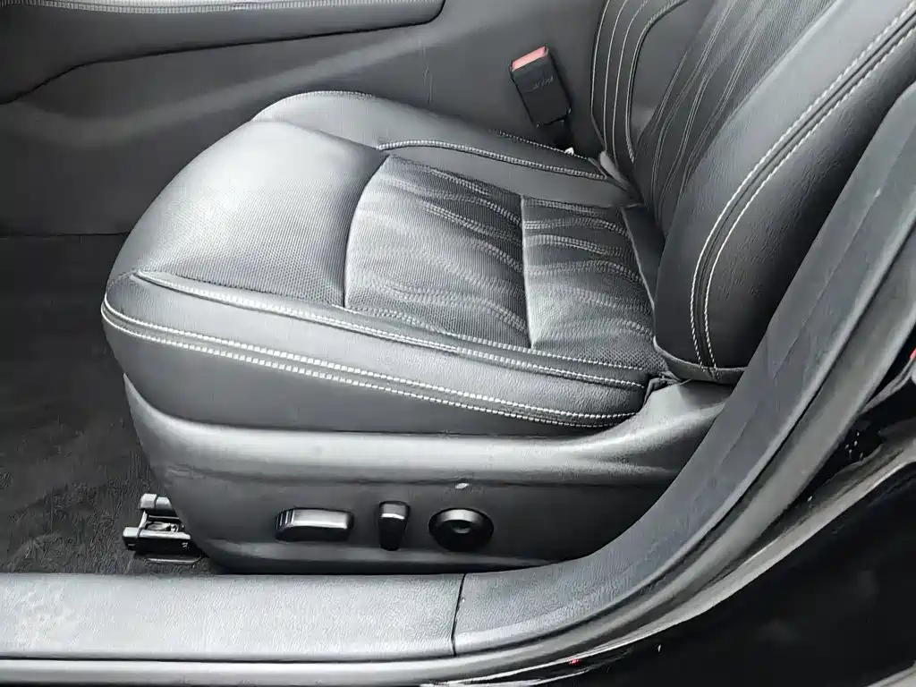 Nissan Teana — миниатюра 20