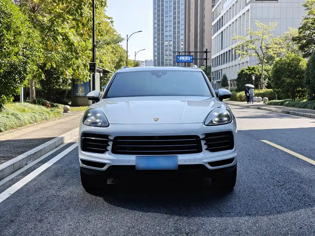 Porsche Cayenne — миниатюра 2