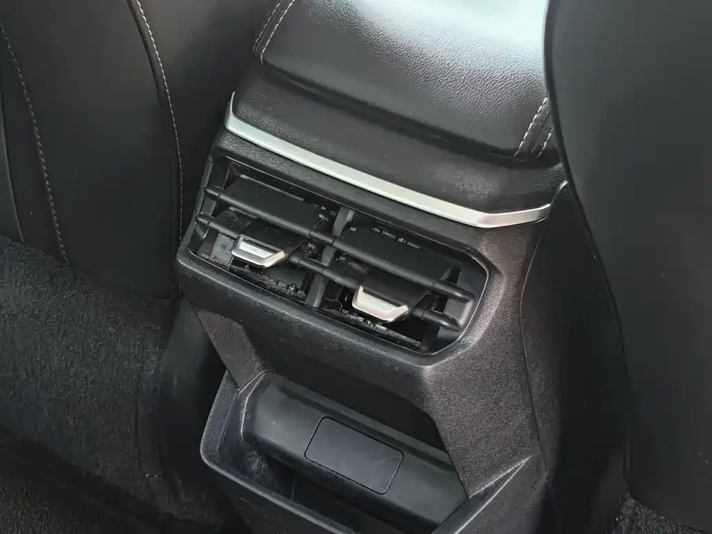 Geely Emgrand — миниатюра 13