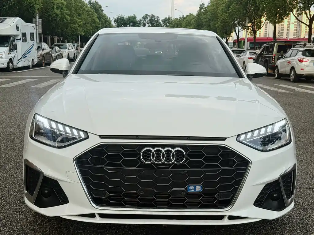 Audi A4L — миниатюра 2