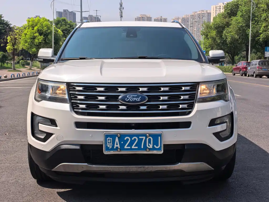 Ford Explorer (Import) — миниатюра 2