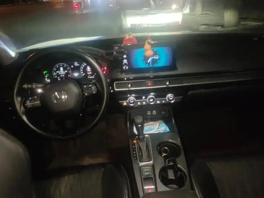 Honda Civic — миниатюра 12