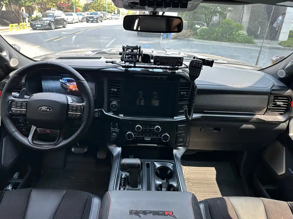 Ford F-150 Raptor — миниатюра 9