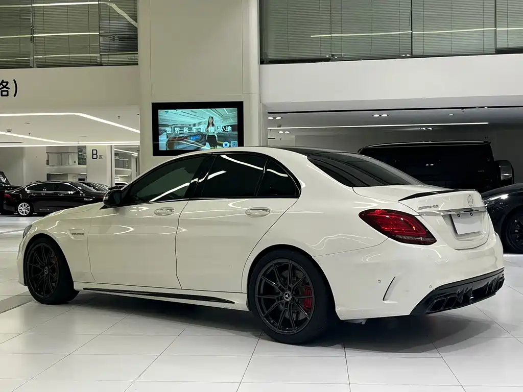 Mercedes-Benz C-Class AMG — миниатюра 7