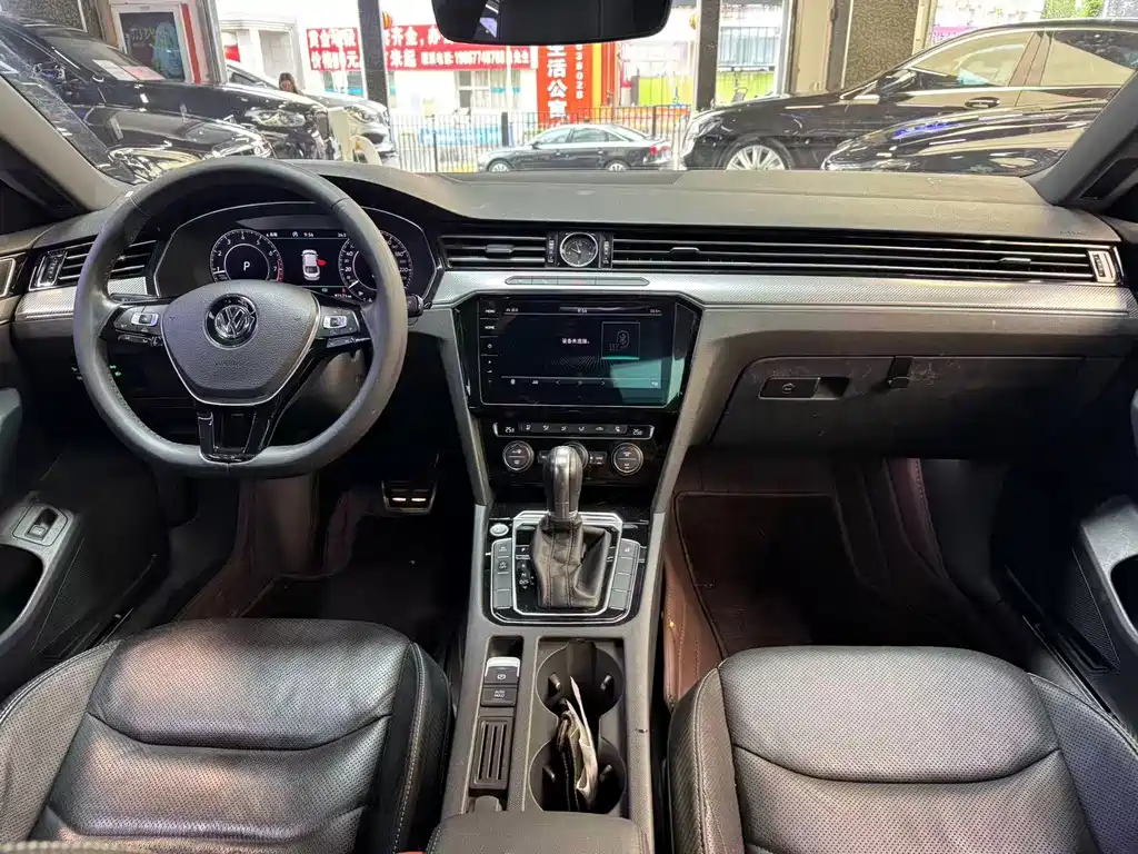 Volkswagen CC — миниатюра 8