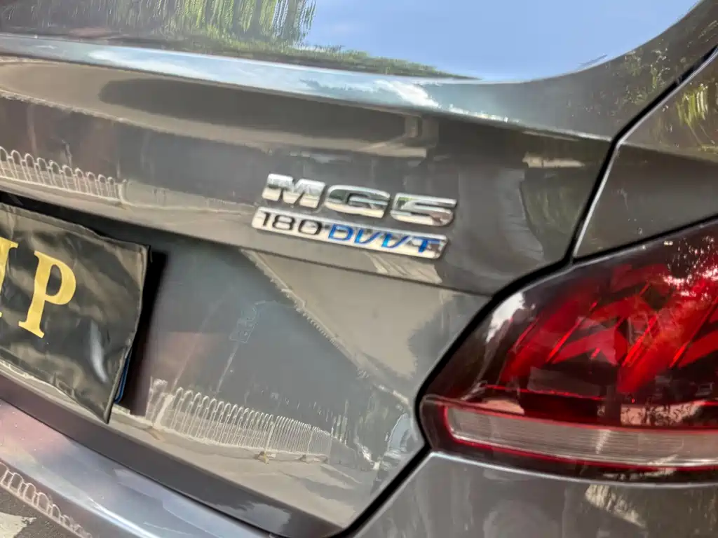 MG MG5 - фото 13