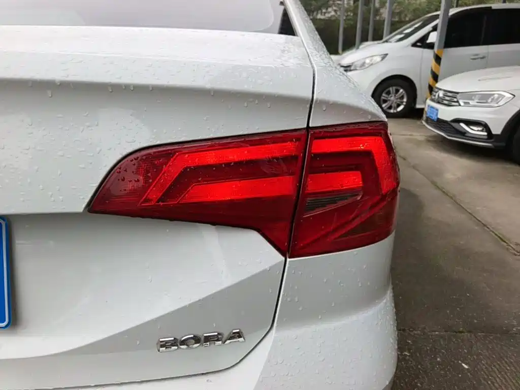 Volkswagen Bora — миниатюра 8