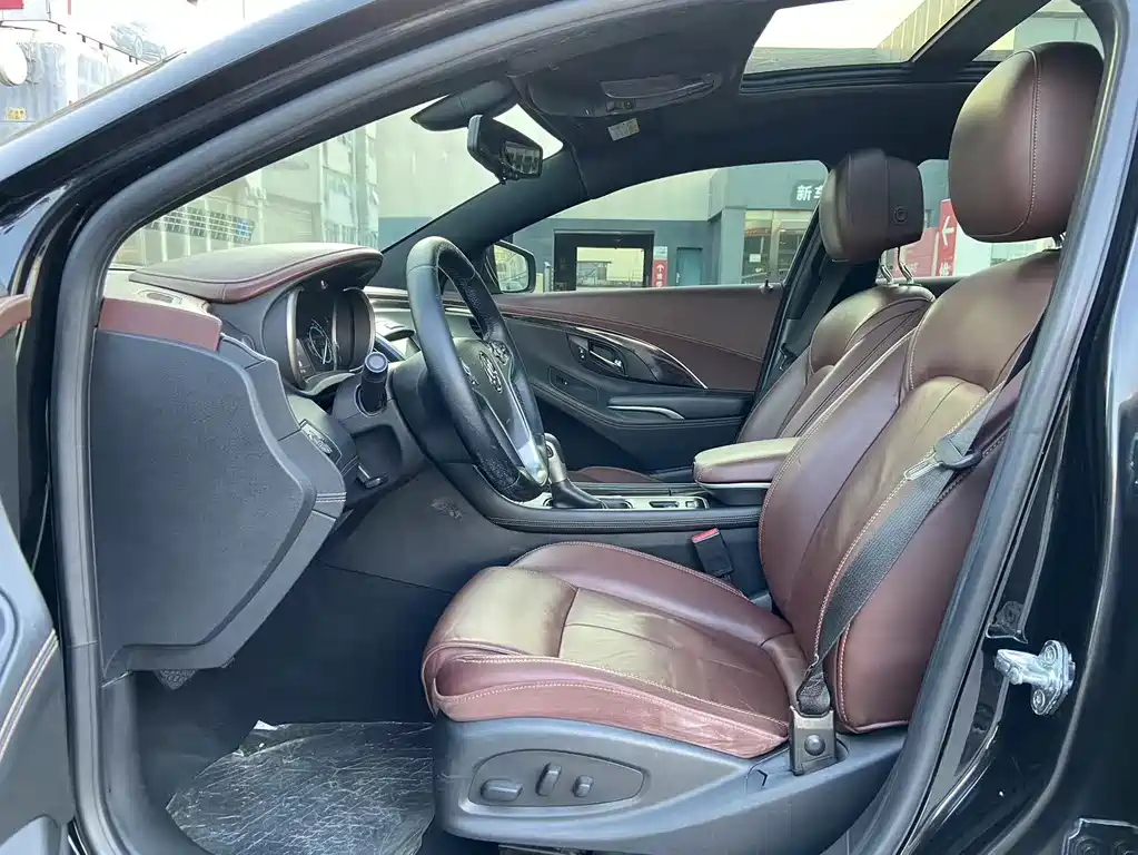 Buick LaCrosse — миниатюра 8