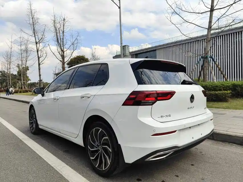 Volkswagen Golf — миниатюра 4