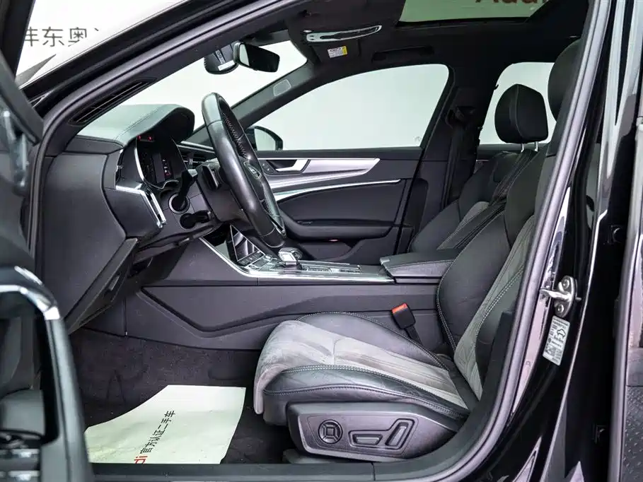 Audi A6L 2020 55 TFSI e quattro