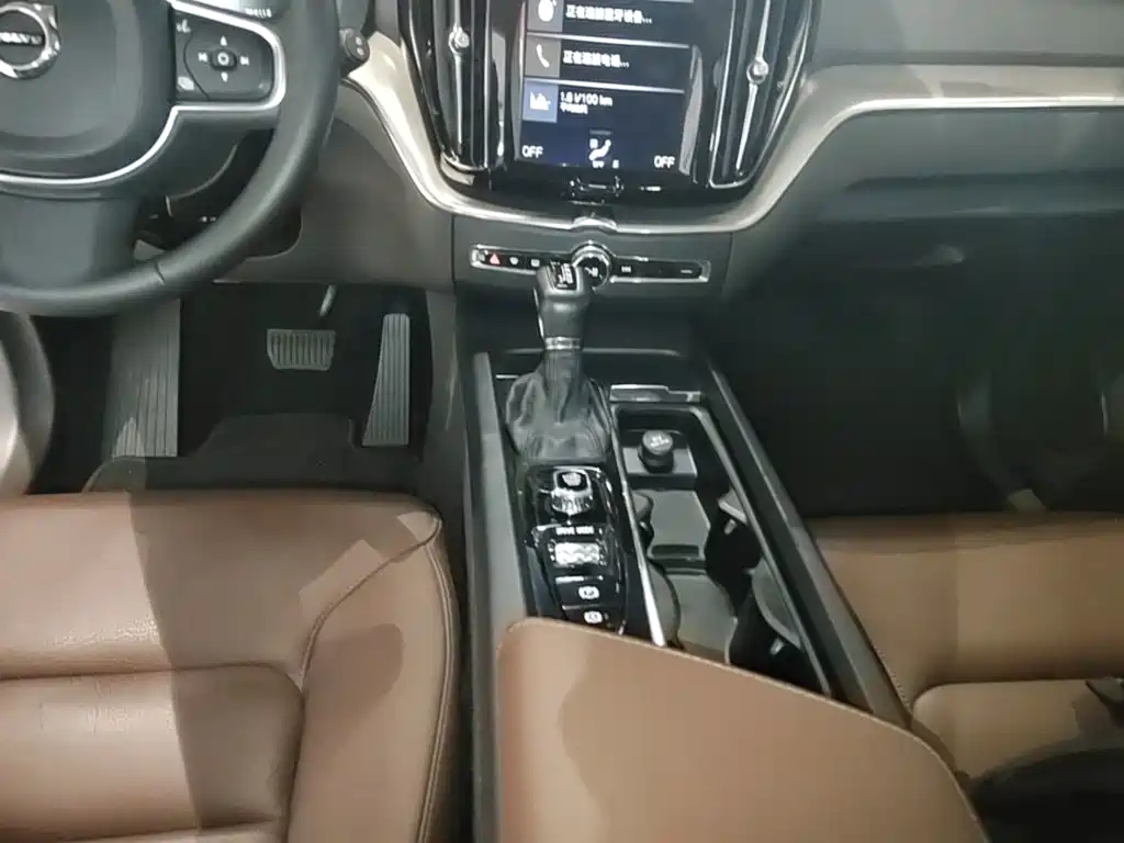 Volvo XC60 — миниатюра 14
