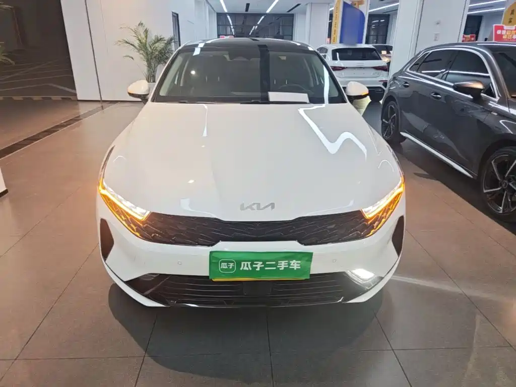Kia K5 — миниатюра 3