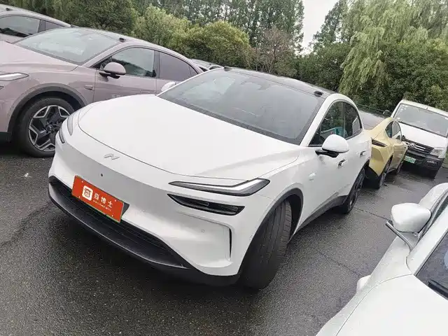 2025 Nio L60