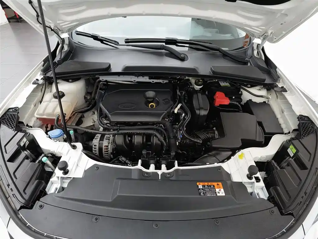 Ford Escort 2021 1.5L AT