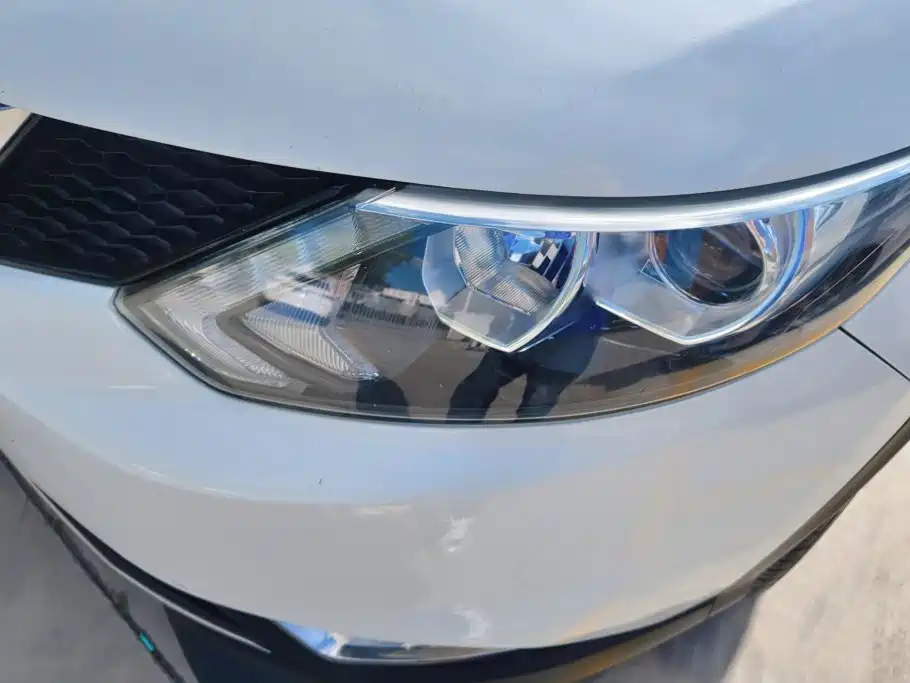 Nissan Qashqai — миниатюра 5