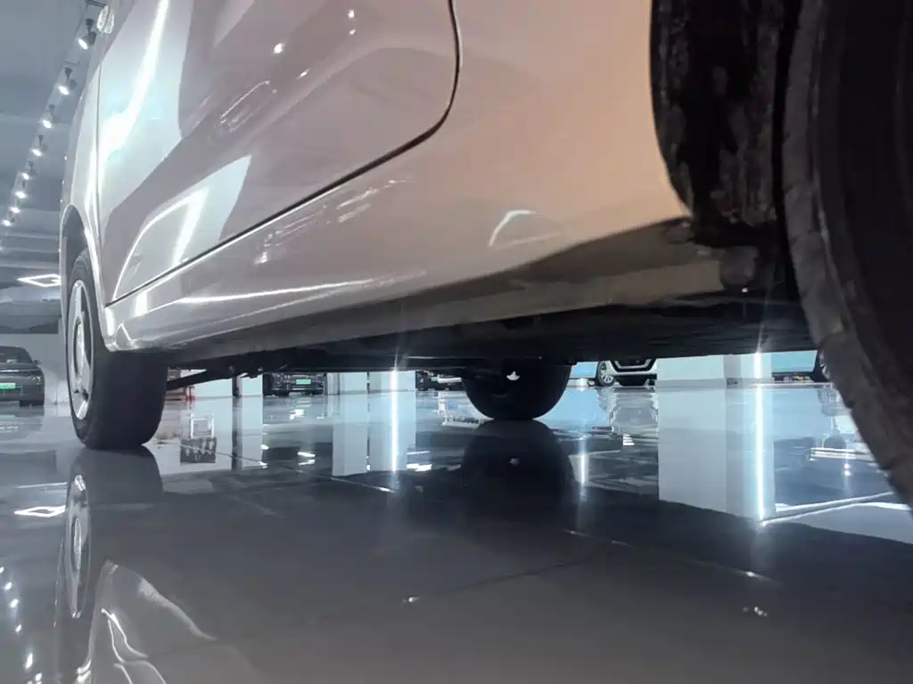 Wuling MINIEV — миниатюра 22