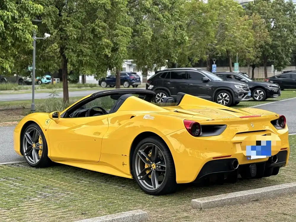 Ferrari 488 — миниатюра 8