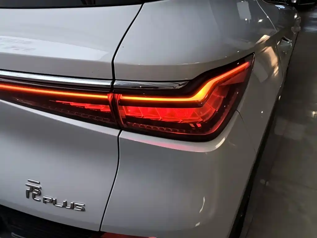 BYD Yuan Plus — миниатюра 8