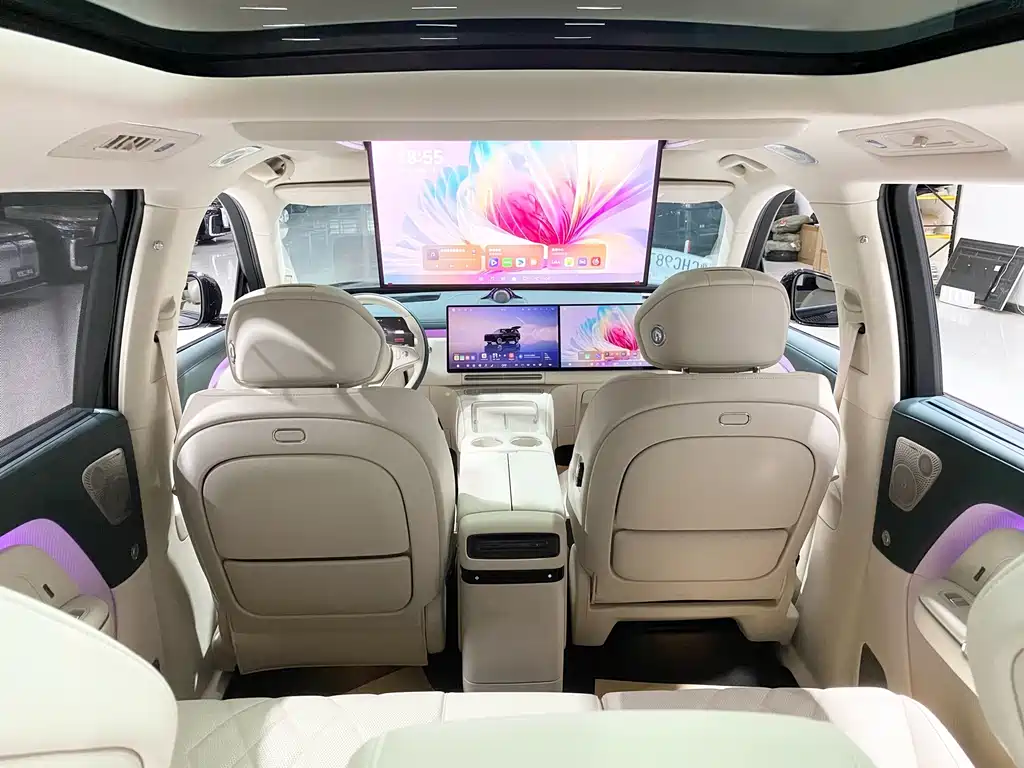 VOYAH Taishan X8 — миниатюра 22