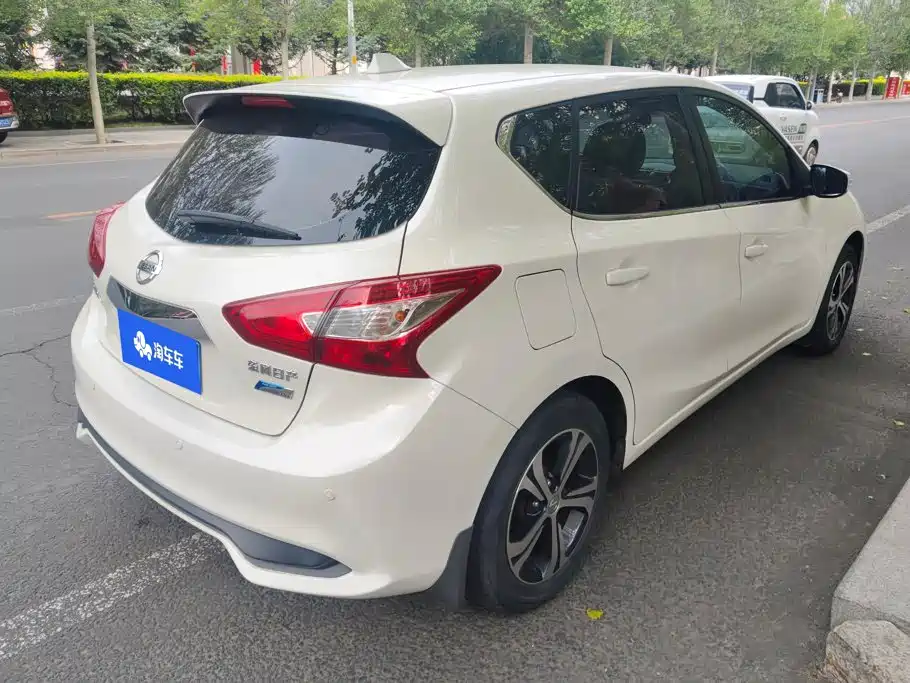 Nissan Tiida — миниатюра 3