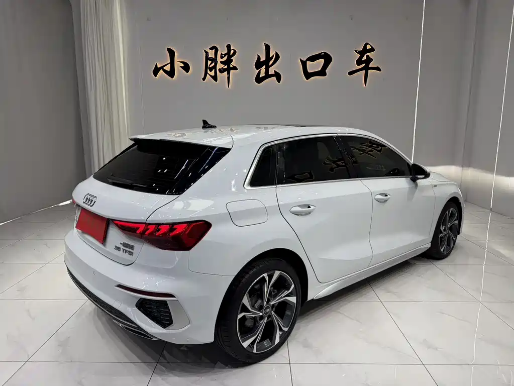 Audi A3 2022 Sportback 35 TFSI Luxury Sport