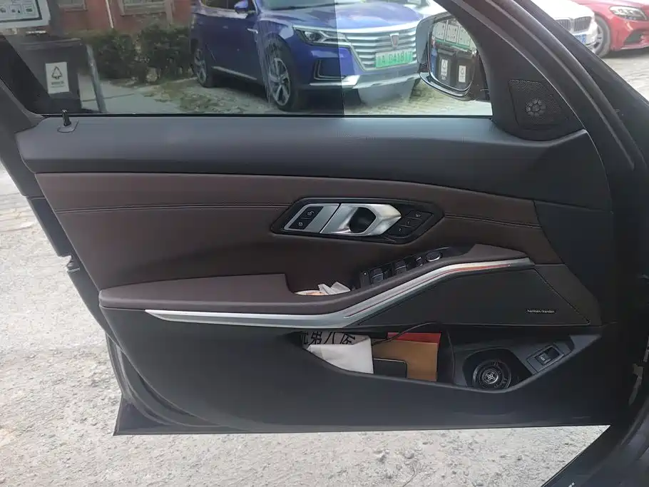 BMW 3 Series — миниатюра 7