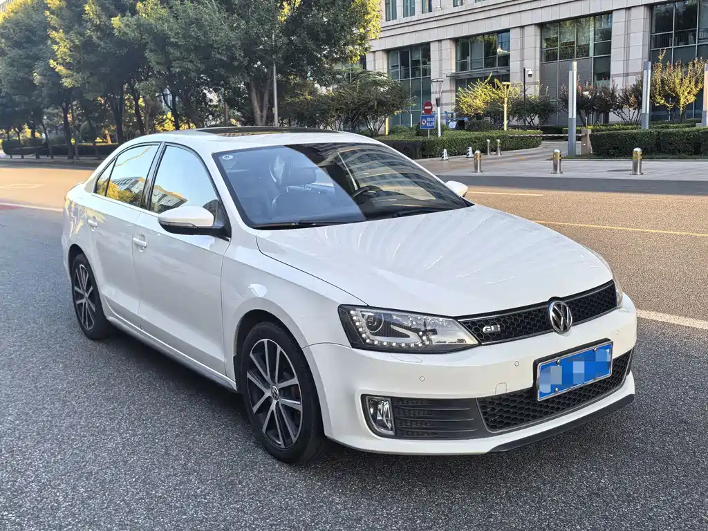 Volkswagen Sagitar — миниатюра 7
