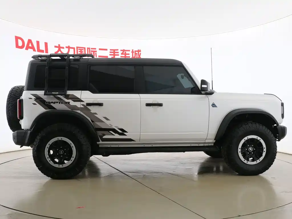 Ford Bronco — миниатюра 16