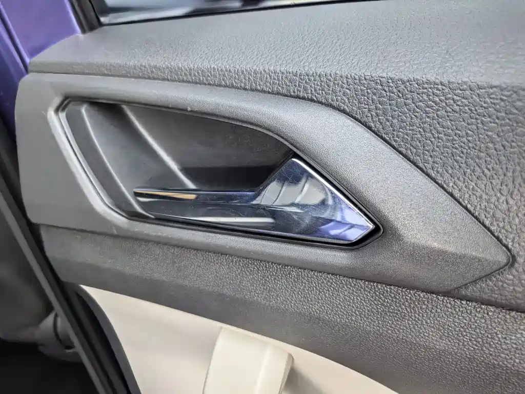 Volkswagen T-Cross — миниатюра 18