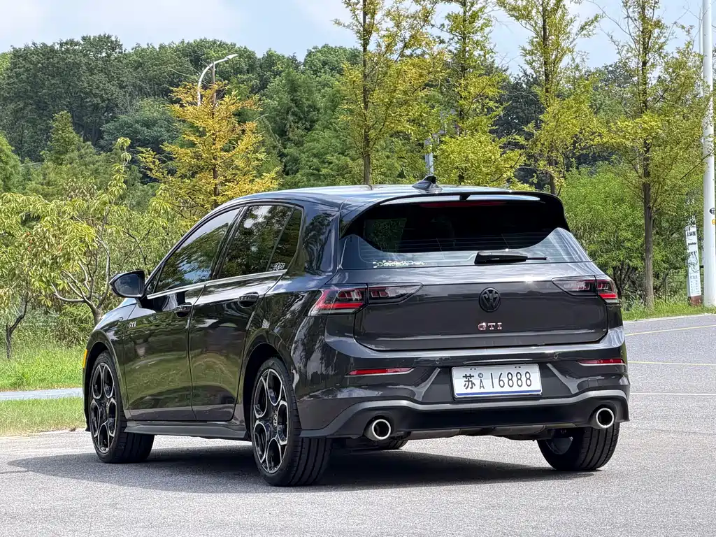 Volkswagen Golf GTI — миниатюра 6