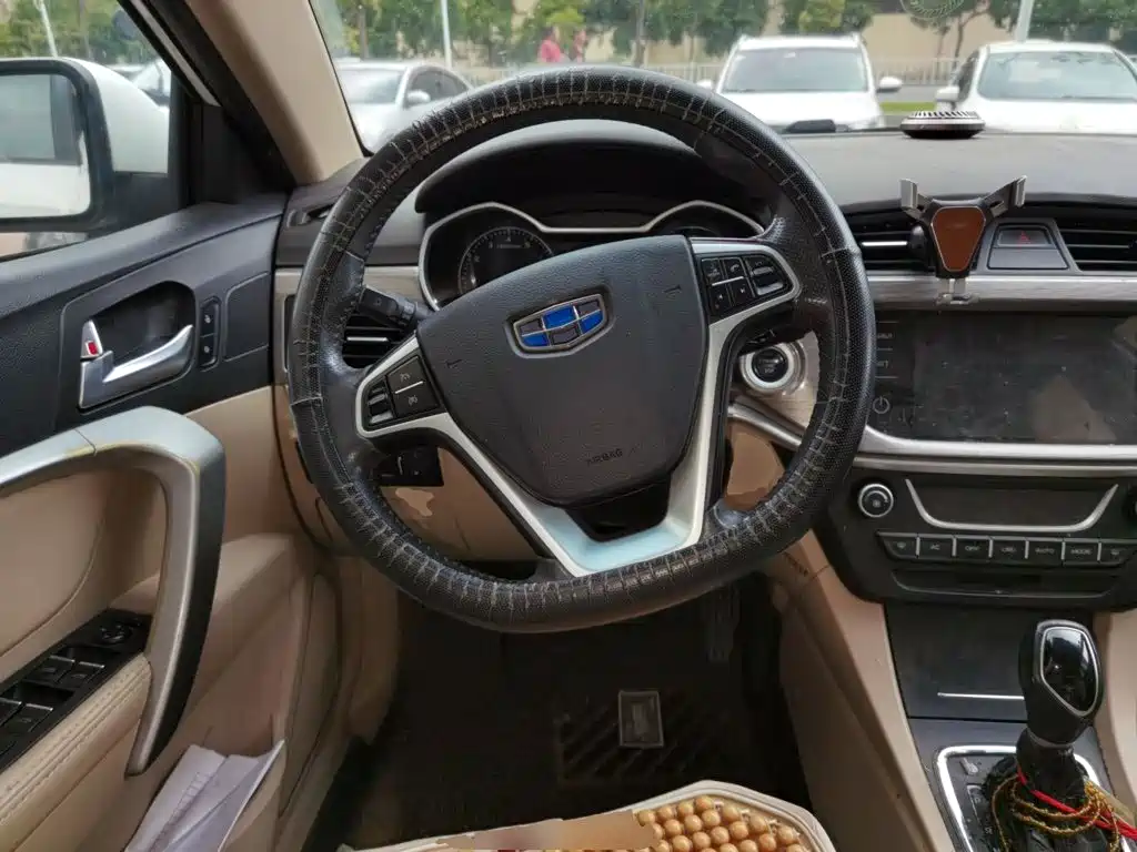 Geely Emgrand — миниатюра 6