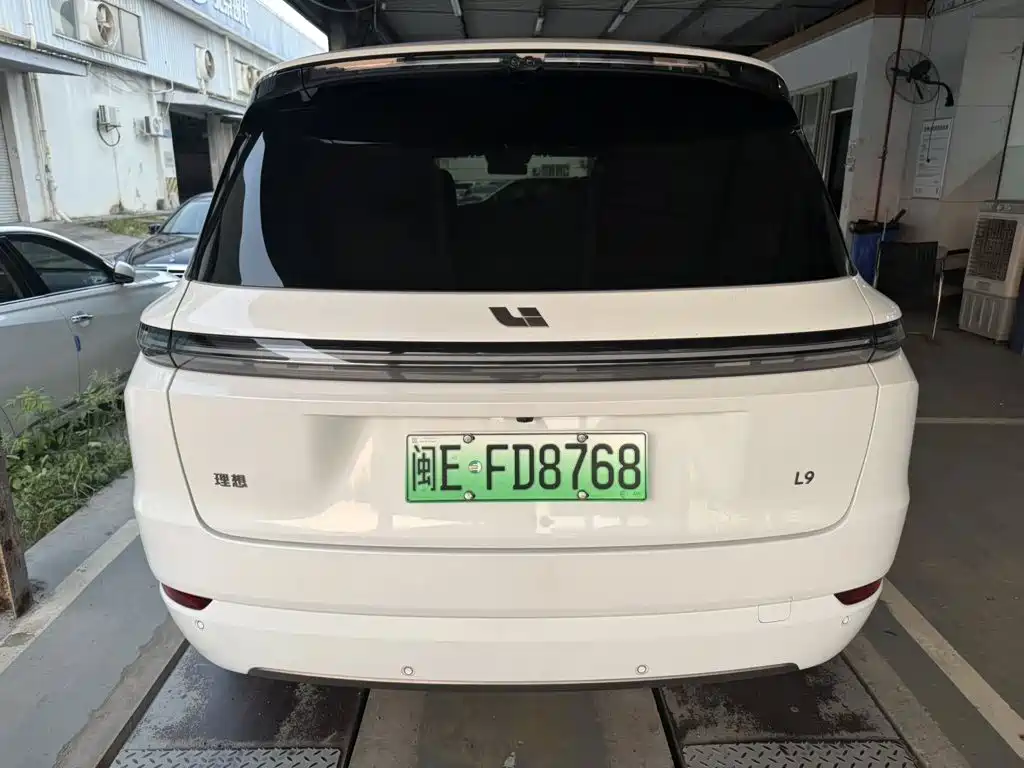 Li Auto Li L9 — миниатюра 9