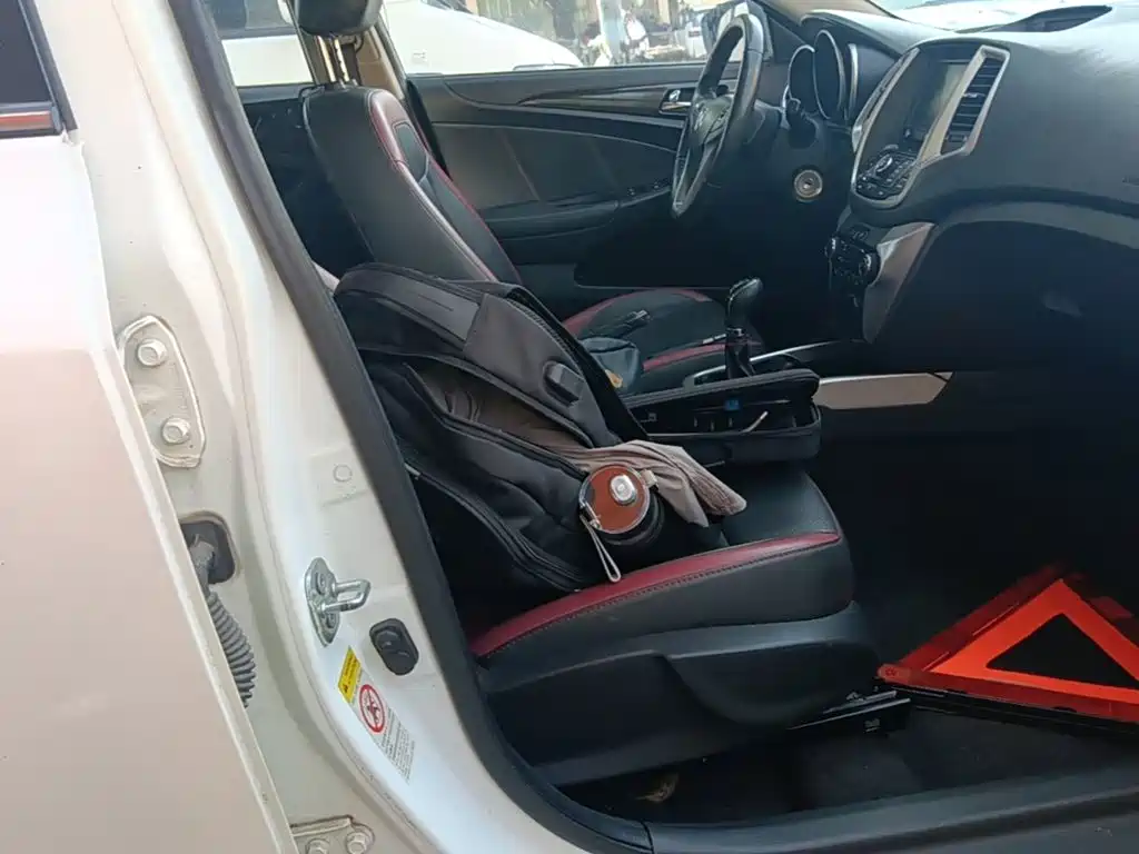 Changan Eado XT — миниатюра 25