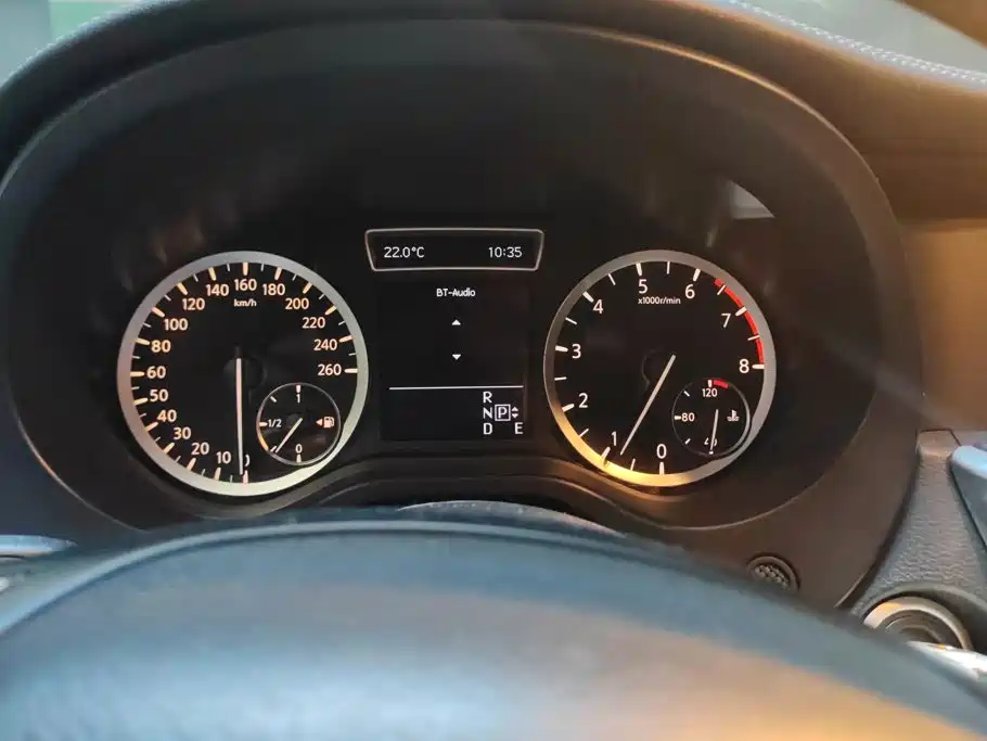 Infiniti QX30 — миниатюра 14