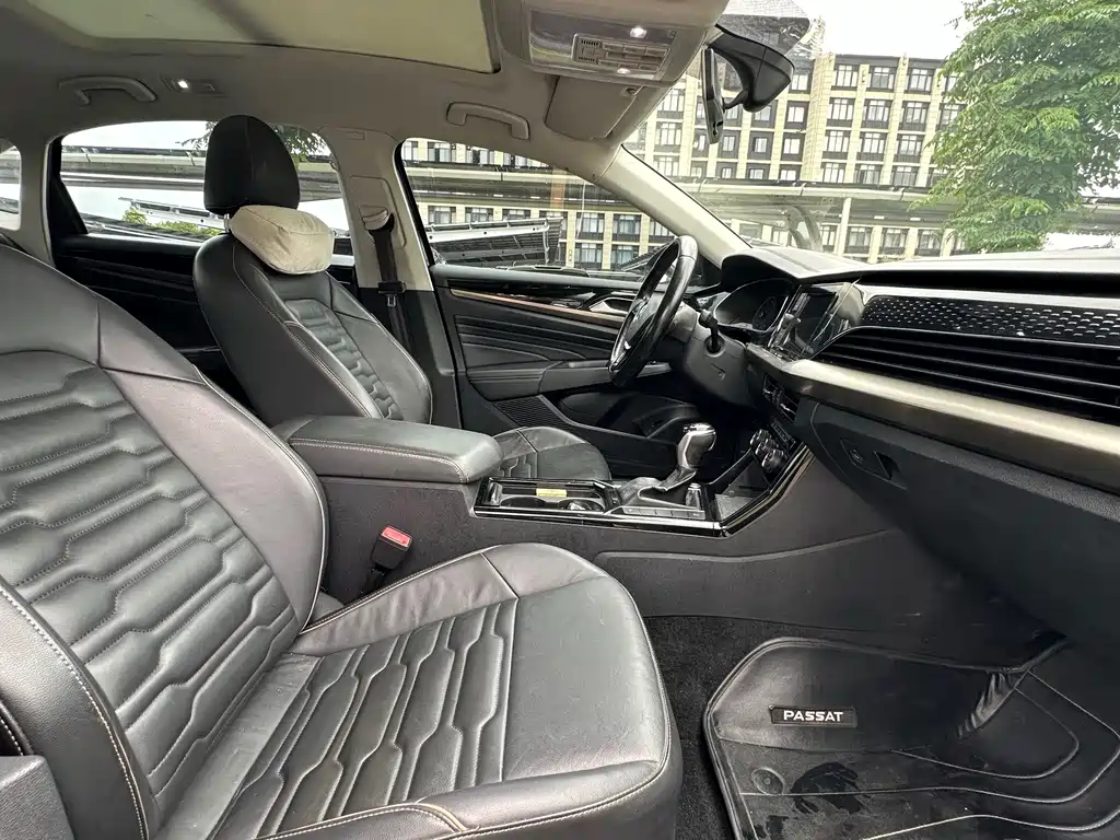 Volkswagen Passat — миниатюра 14