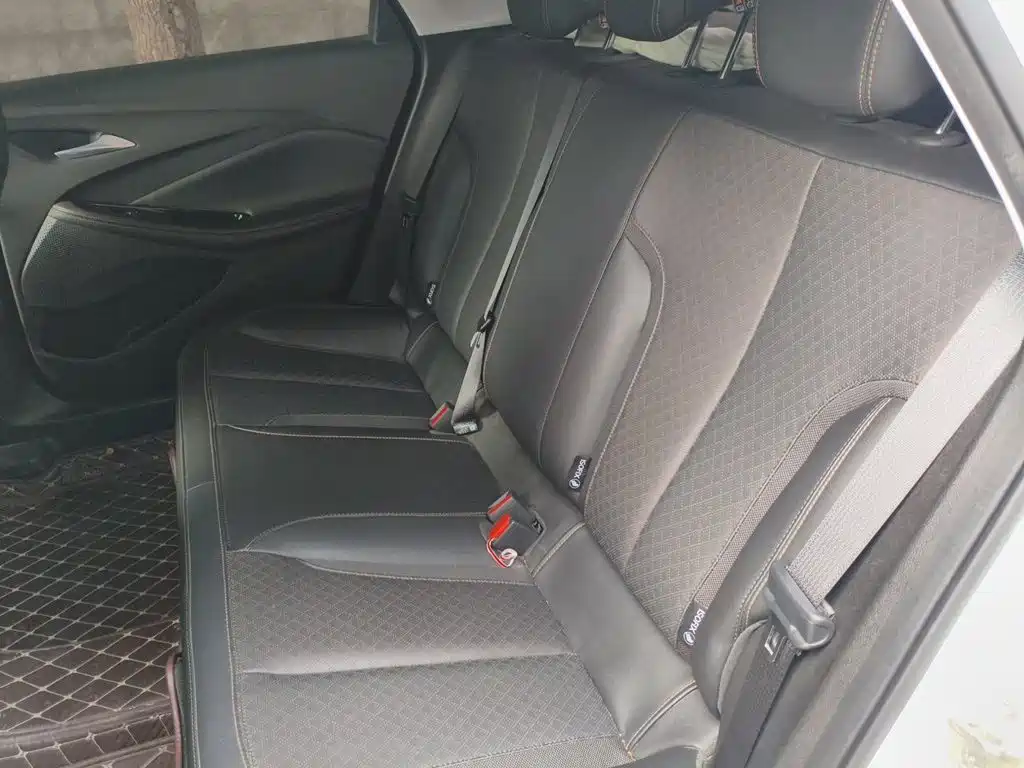 Buick Verano — миниатюра 18