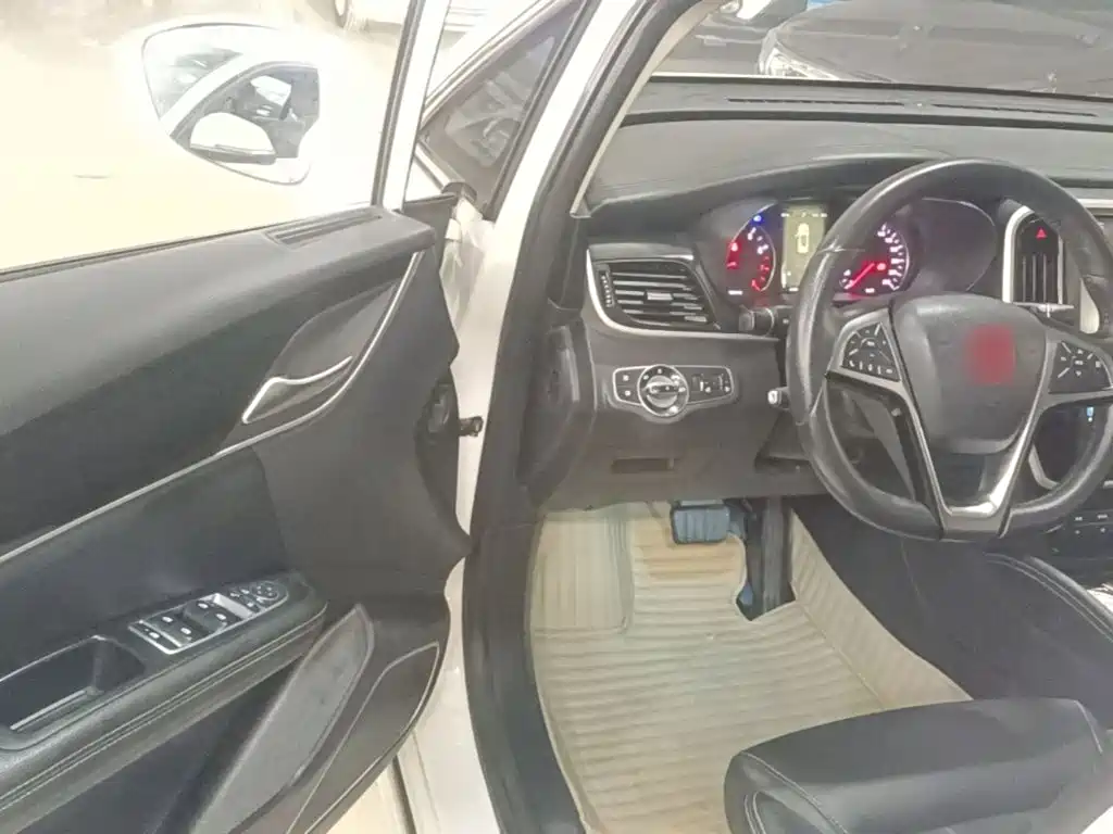 BYD MAX — миниатюра 16
