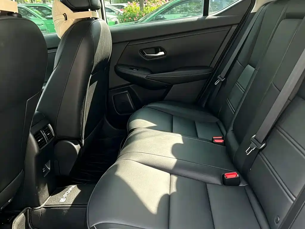 Nissan Sylphy — миниатюра 5