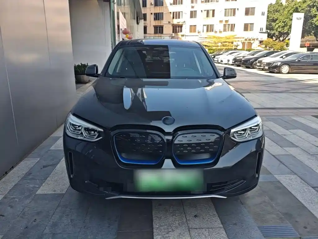 BMW iX3 — миниатюра 3