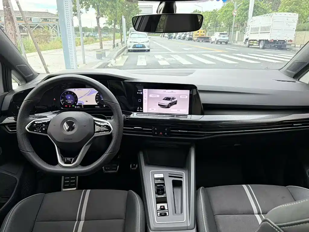 Volkswagen Golf — миниатюра 13