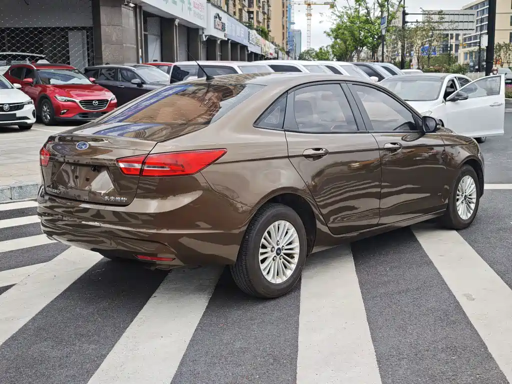 Ford Escort — миниатюра 4