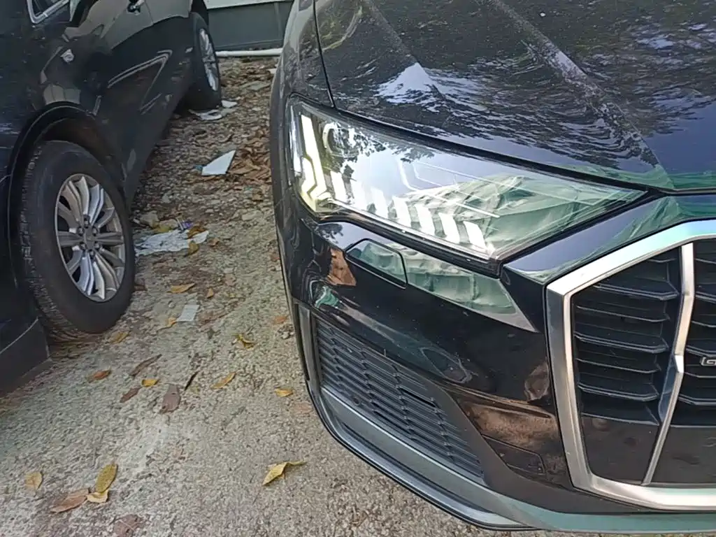 Audi Q7 — миниатюра 11