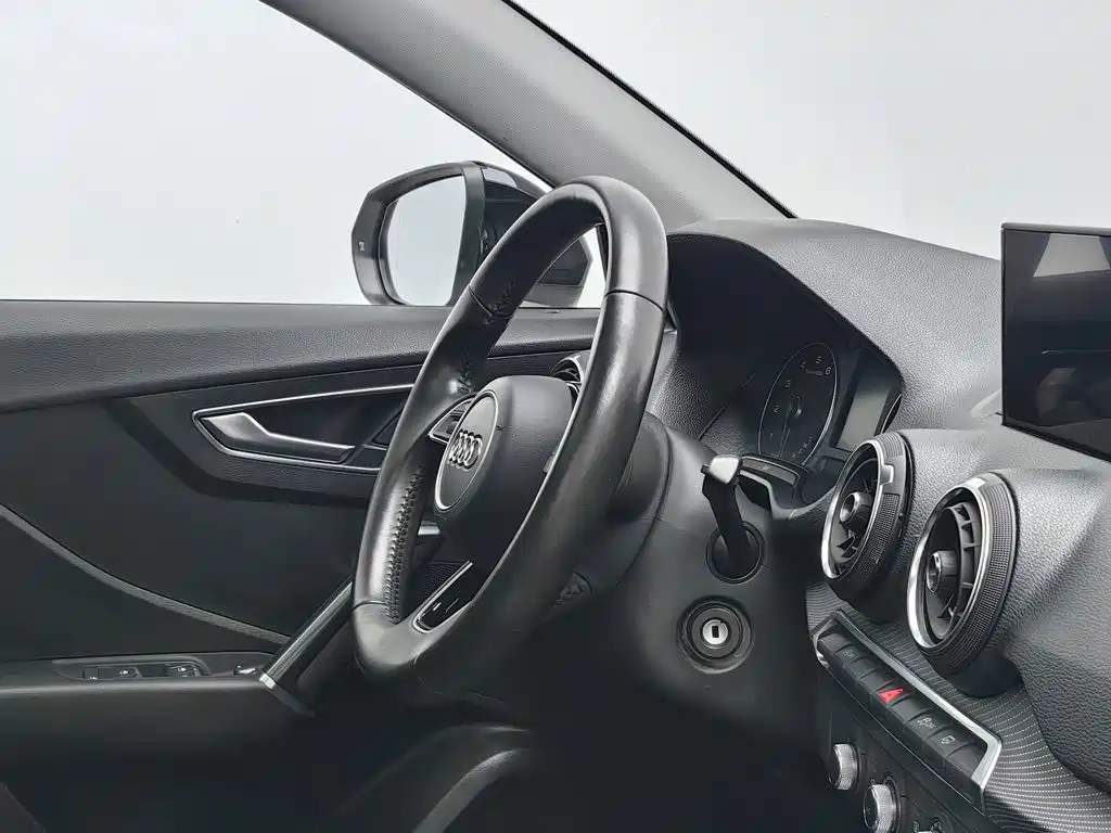 Audi Q2L — миниатюра 22
