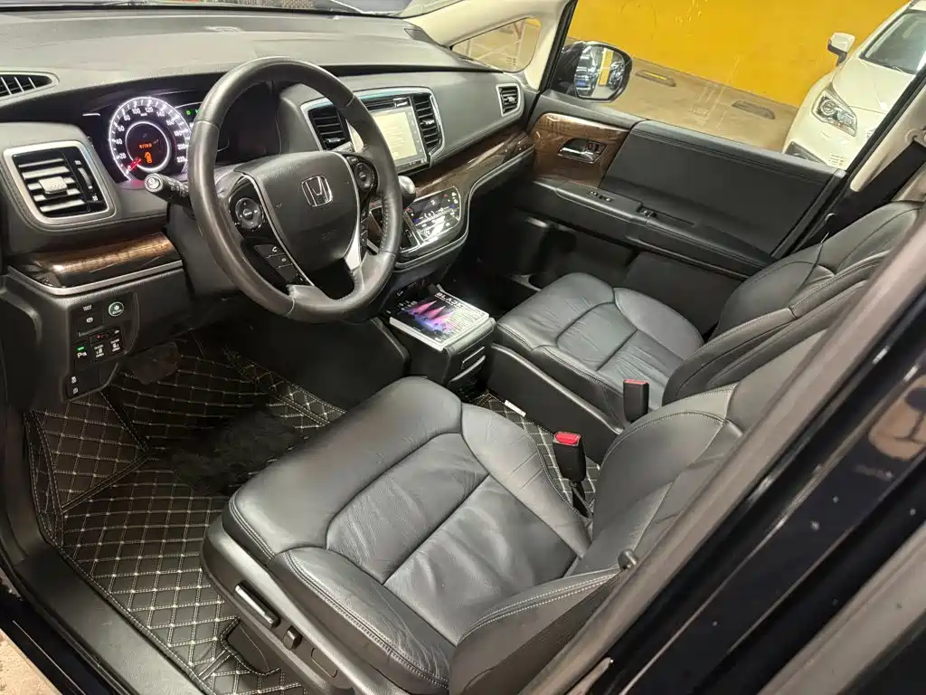 Honda Odyssey — миниатюра 7
