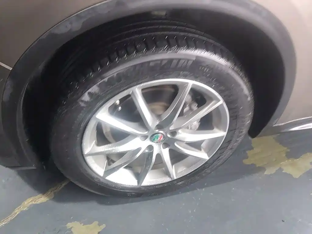Alfa Romeo Stelvio — миниатюра 23