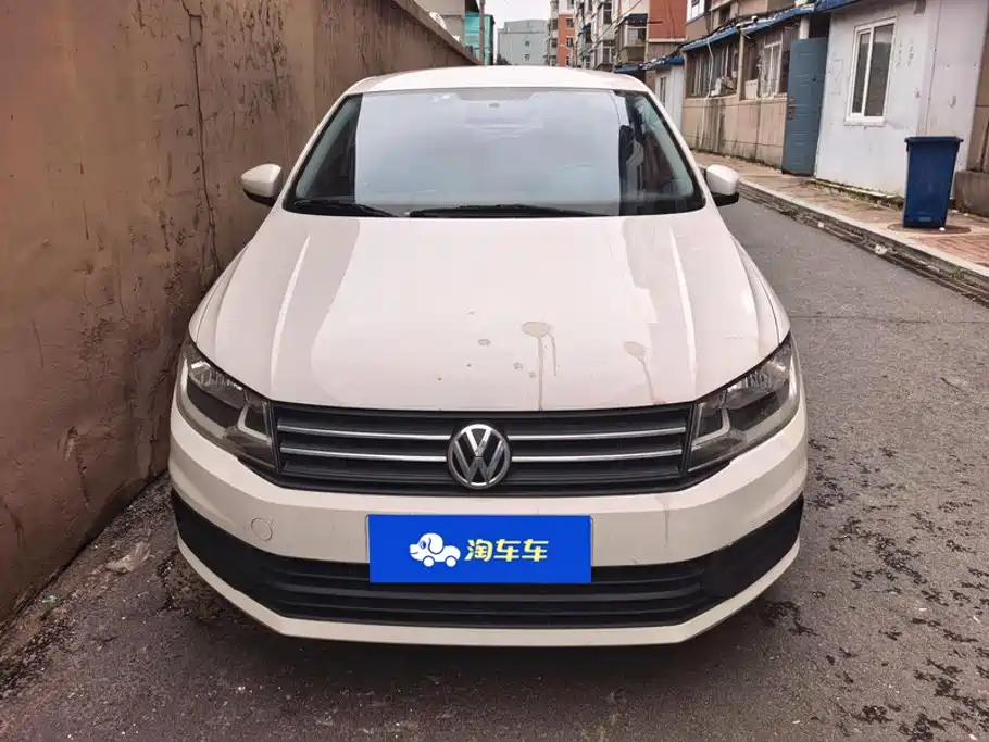 Volkswagen Santana — миниатюра 2